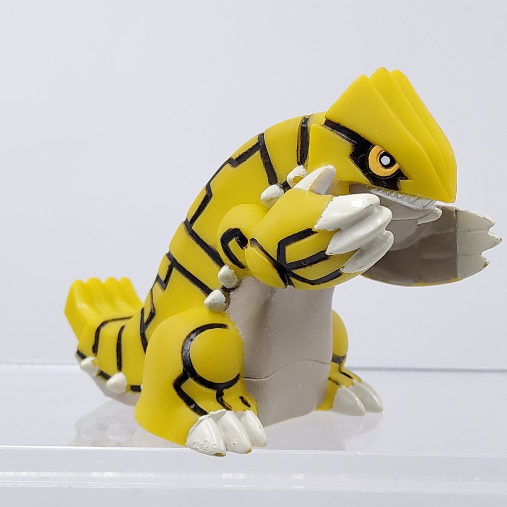 Pokemon Kids - Groudon Shiny B00002
