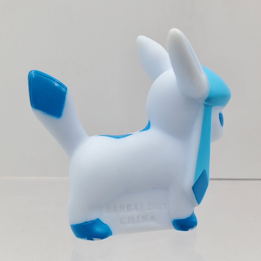 Pokemon Kids – Givrali : Glaceon Shiny B00002