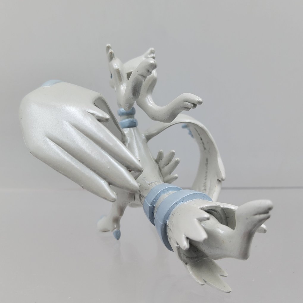 Pokemon Tomy – Reshiram Pearly Near Mint 00002