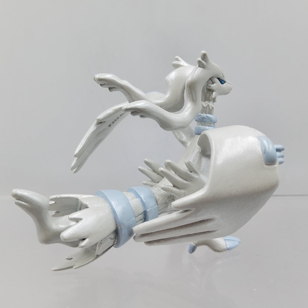 Pokemon Tomy – Reshiram Pearly Near Mint 00003