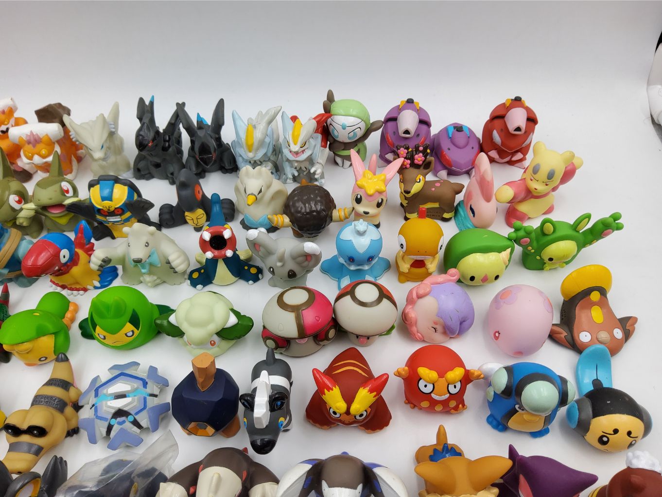 Pokemon Kids - Gen 5 00005