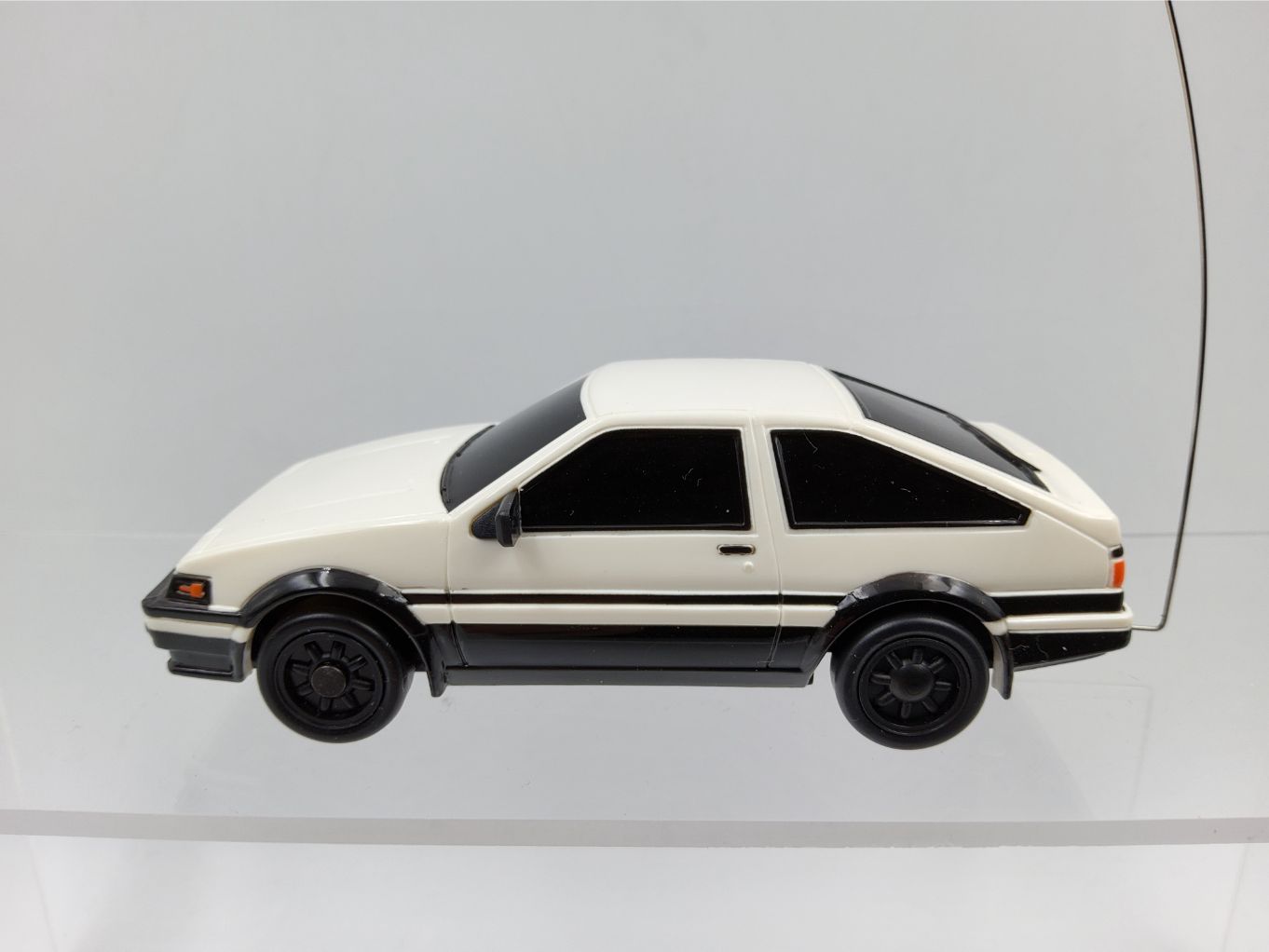 Initial D Radio Control Car Action Figure - Real Type 1:42 Scale - AE86 Toyota Sprinter Trueno GT APEX B00004